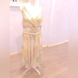 Sigred Olsen - Midi Chiffon Spring  Dress !